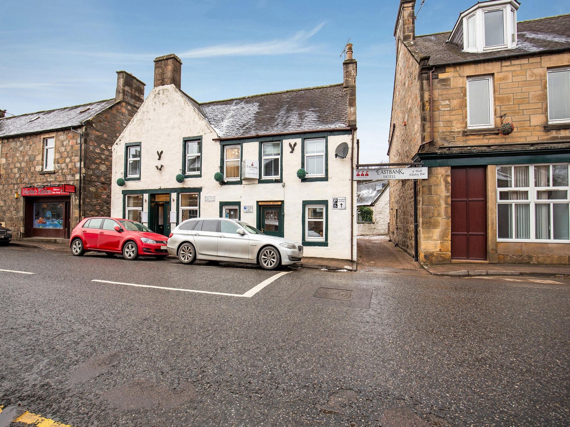 Oyo Eastbank Hotel, Speyside Scotland Rothes Exteriér fotografie