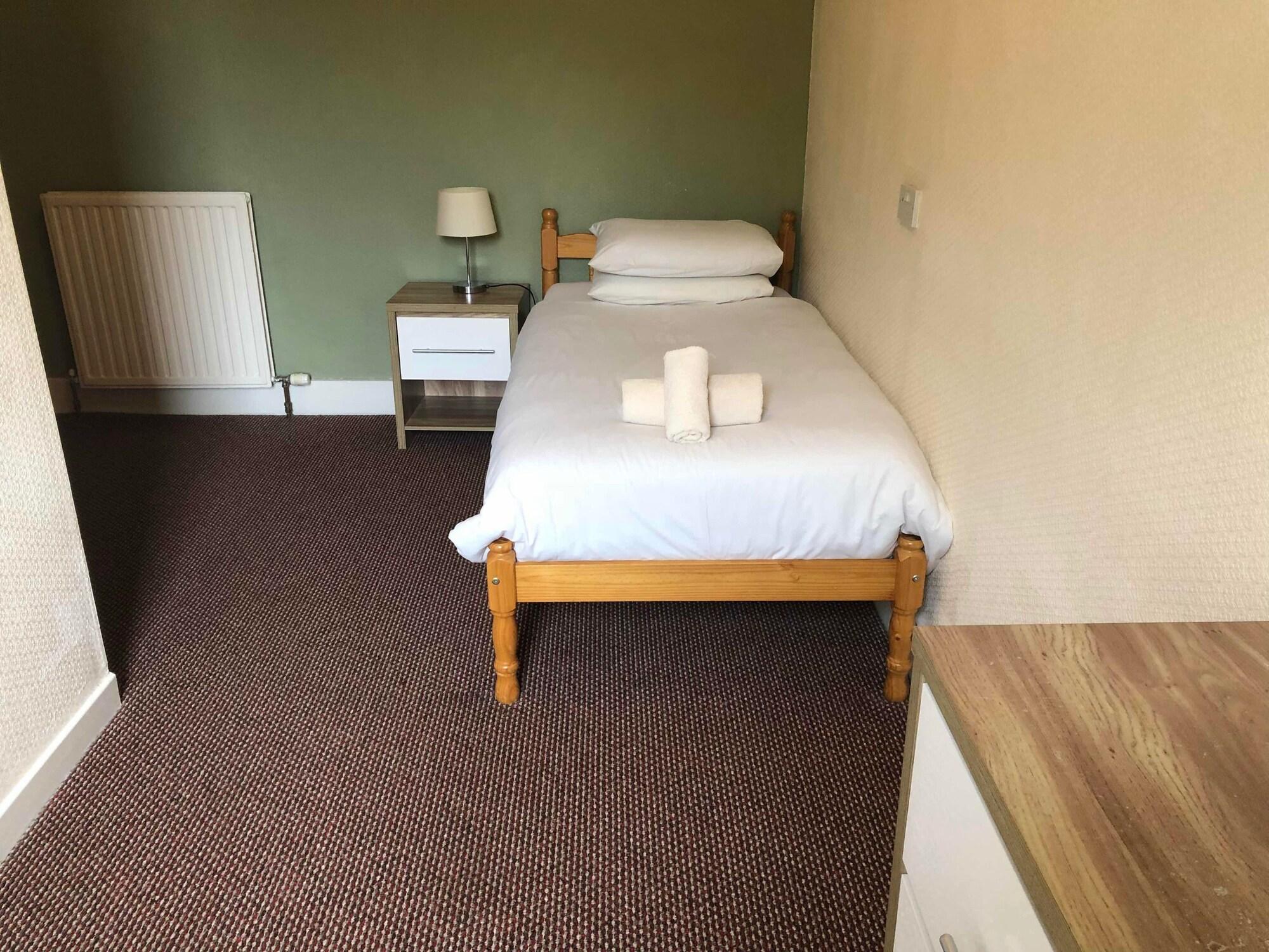 Oyo Eastbank Hotel, Speyside Scotland Rothes Exteriér fotografie