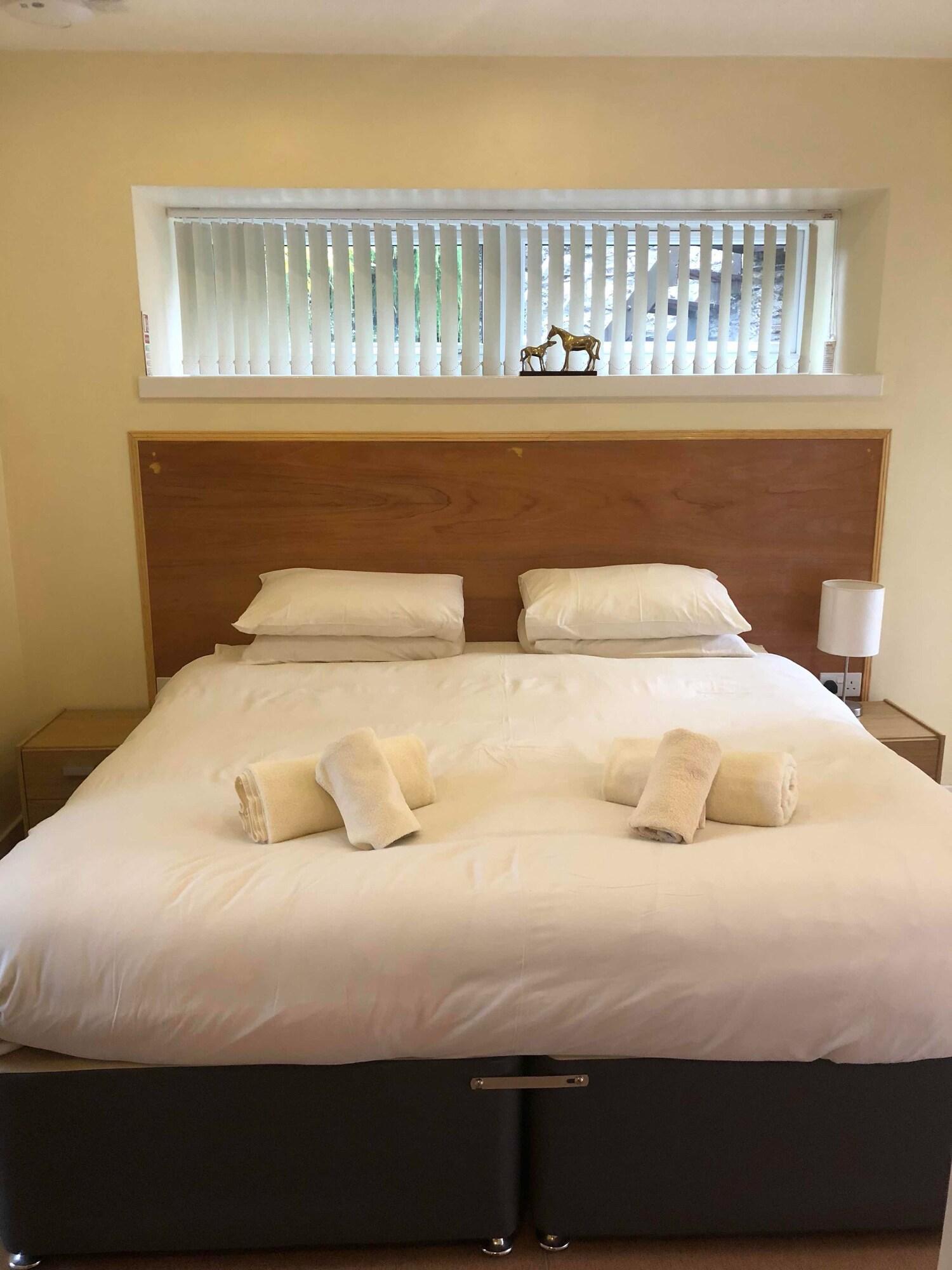 Oyo Eastbank Hotel, Speyside Scotland Rothes Exteriér fotografie